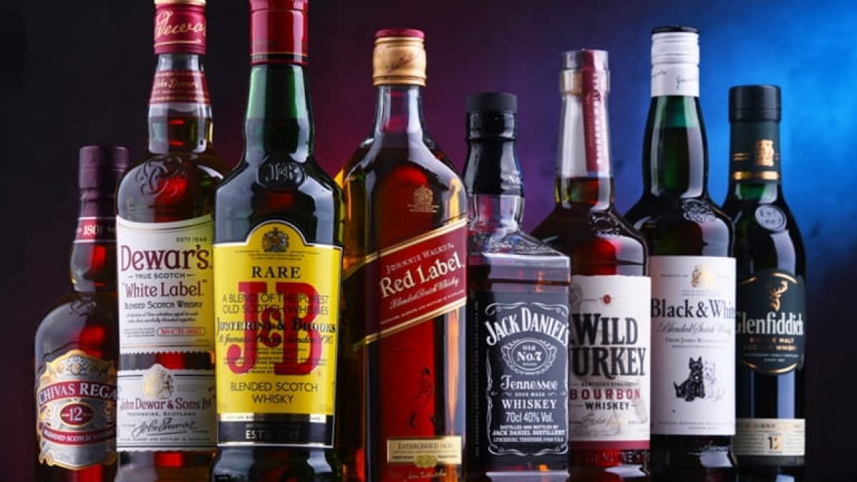 हरियाणा में शादियों के सीजन में Whisky के इन ब्रांड्स की होती है बड़ी डिमांड, बड़े शौक से पीते हैं हरियाणवी