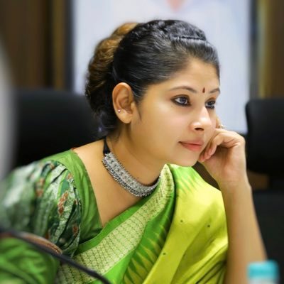 IAS Smita Sabharwal: स्मिता सभरवाल का UPSC में क्या था सब्जेक्ट, किस विषय ने बनीं IAS टॉपर