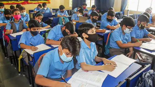 Haryana School Holidays: हरियाणा के स्कूली छात्रों की बल्ले-बल्ले, मई महीने में इतने दिन रहेंगी छुट्टियां